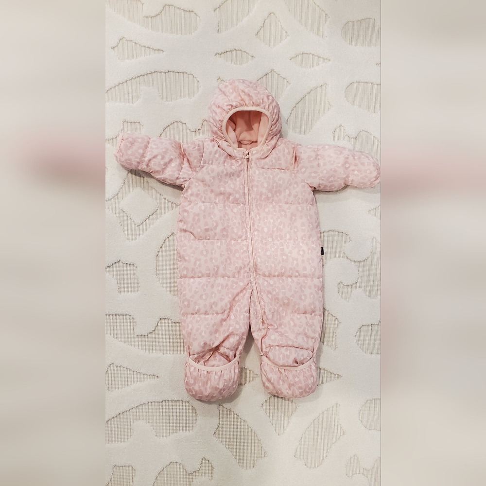 Baby girl Gap Snowsuit 3-6 months